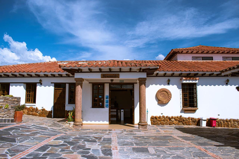 From Bogotá: Discover Villa De Leyva, museums, and Ráquira.