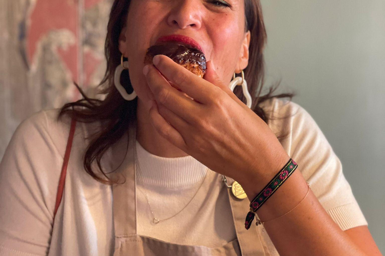 The Hague: Bossche Bol Baking Workshop with TV Finalist