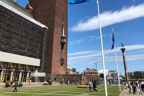 Stockholm Deluxe Must-Do Tour: Old Town, Palace & City Hall Public Shared tour