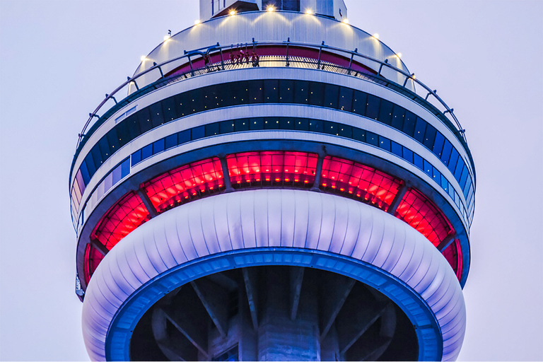 Toronto: tour notturno guidato con ingresso alla CN Tower