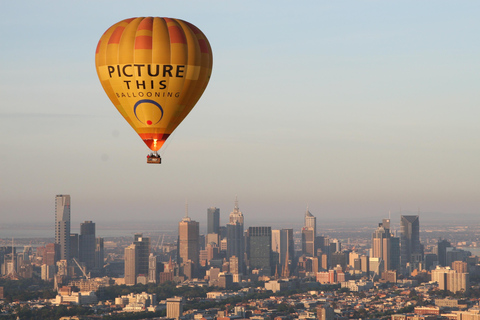 Melbourne: Luftballongupplevelse vid soluppgången med frukostUpplevelse i luftballong med mötesplats