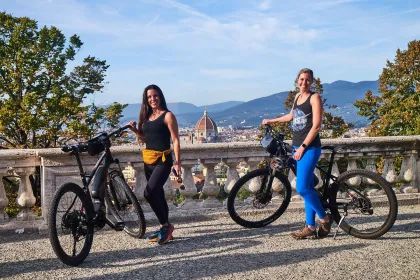 2,5-stündige Tour mit dem E-Bike durch die Hügel von Florenz mit ...