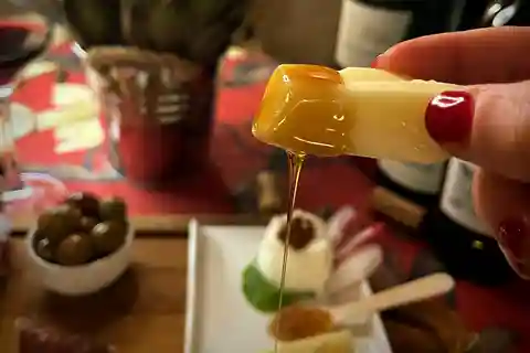 Lunch Food Tasting with Wine Pairing Experience Trastevere