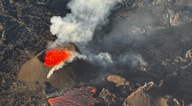 From Reykjavik: New Volcanic Area Helicopter Tour