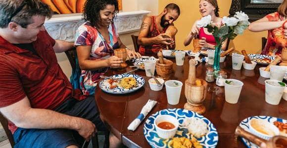 San Juan: Old Town Foodie Walking Tour with Tastings