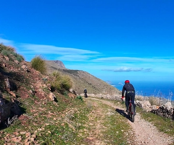 Palermo: entre o mar e a montanha; uma excursão de bicicleta off-road