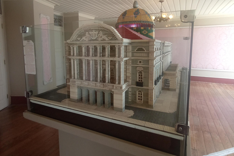 Manaus: City Tour with Local Guide and Hotel Pickup
