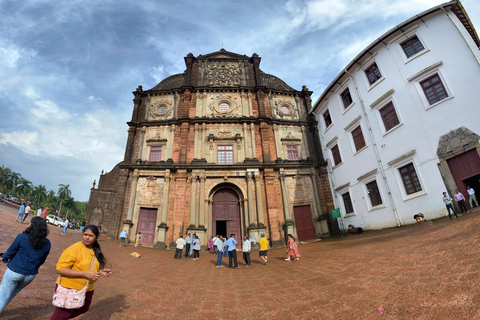 Goa: vislumbra as magníficas igrejas, o forte e o cruzeiro ao pôr do sol