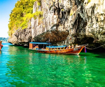 Ko Lanta: 4 Islands Tour By Private Longtail Boat with Lunch