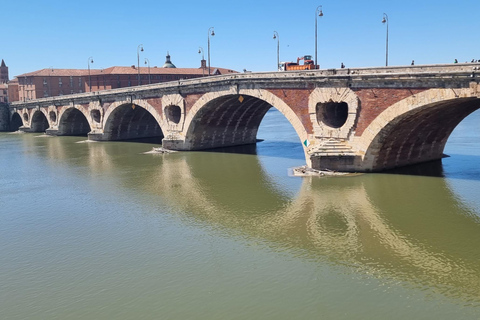 Toulouse: Tour of old Toulouse on a Brompton folding bike Toulouse: Tour of Old Toulouse on a Brompton folding bike