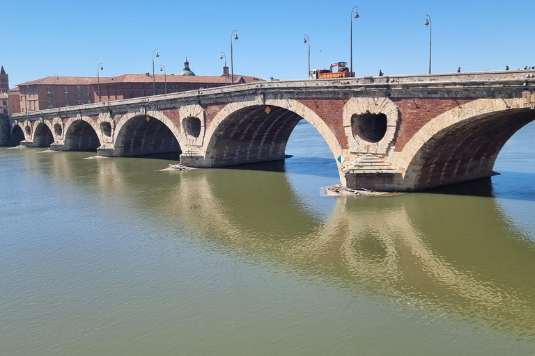 Toulouse: Tour of old Toulouse on a Brompton folding bike Toulouse: Tour of Old Toulouse on a Brompton folding bike