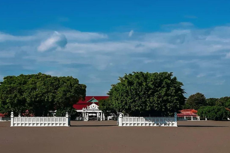 Laboratorio di batik a Yogyakarta e tour culturale della cittàWorkshop sul batik di Yogyakarta e tour culturale della città