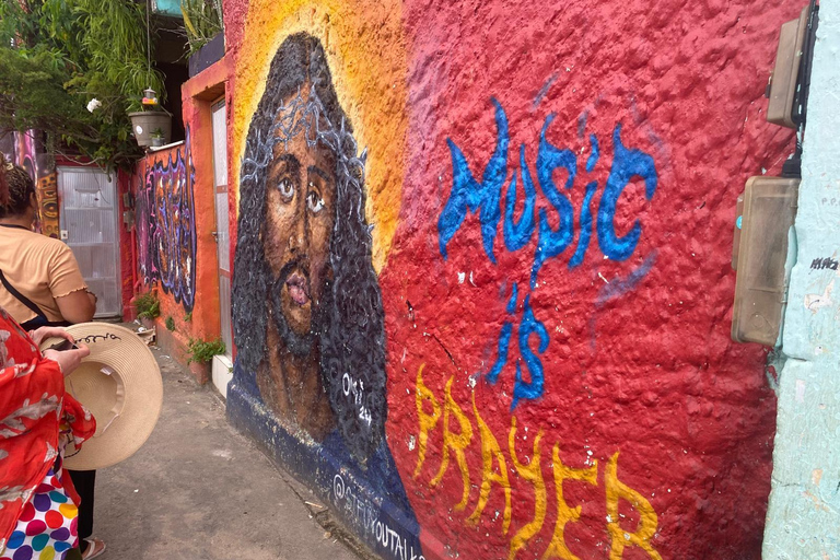 Favela Art Walk in Ipanema – Meet Artists & Buy Local Art