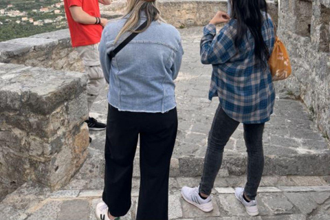 Split: Visita panorámica de la ciudad al atardecer en KlisExcursión nocturna al atardecer en Klis