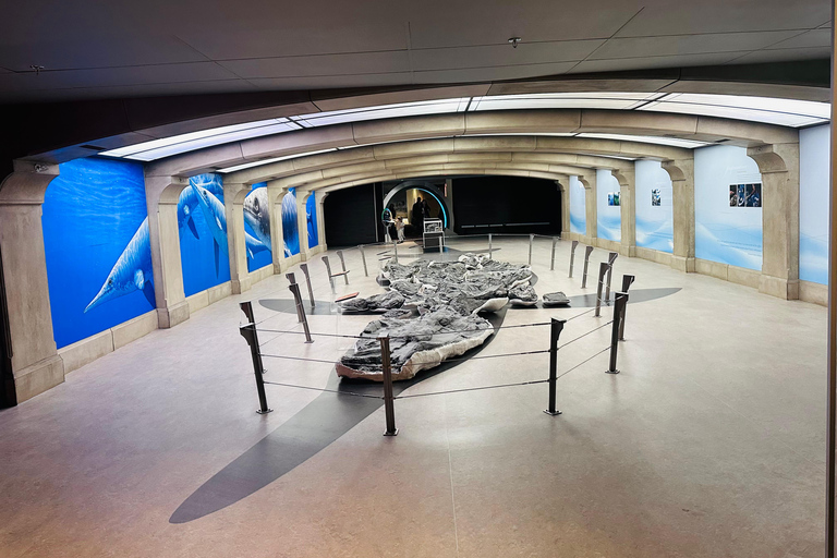 Badlands Tour: Drumheller with Museum, Hoodoos & Dinosaurs Booking Option for Summer 2026