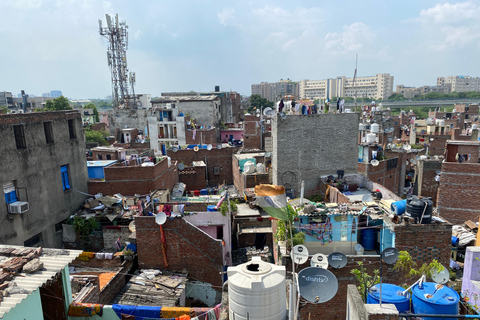 Nova Délhi: Tour guiado pela favela de Sanjay ColonyNova Délhi: Visita guiada à favela de Sanjay Colony com chá