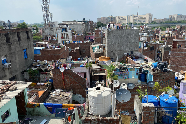 Nova Délhi: Tour guiado pela favela de Sanjay ColonyNova Délhi: Visita guiada à favela de Sanjay Colony com chá