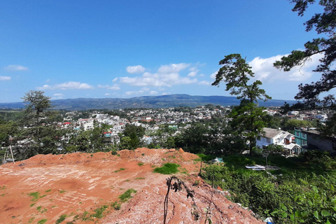 Trilhas Verdes de Shillong: Experiência de caminhada guiada com guia localTrilhas verdes de Shillong: experiência de trekking guiada com guia local