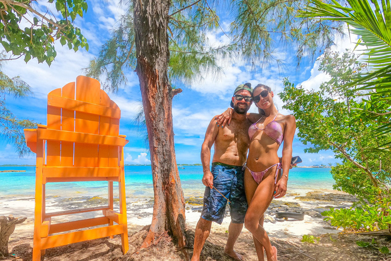 Nassau: Pigs Beach Trip by Boat with Swimming and Feeding