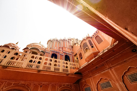 From Delhi: Jaipur Round Trip by Car or Superfast Train.Jaipur Day Trip with Guide only