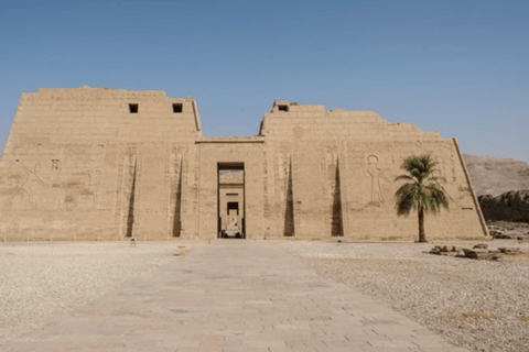 Marsa Alam: 2-Day Luxor Tour with Hotel &amp; Transfers