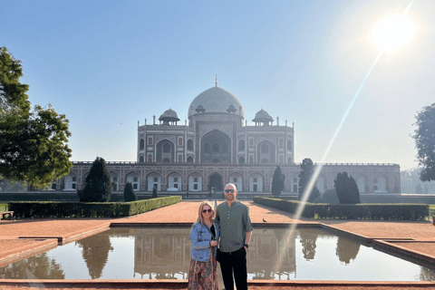 Delhi: Old and New Delhi Private Full or Half-Day Tour Full Day Tour with Guide Only - (Without Car & Driver)