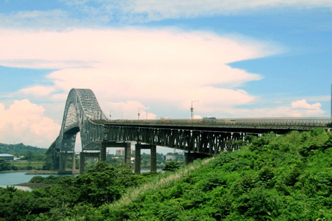 From Panama City: Biomuseo Museum, Mirador del Américas Viewpoint, and Mi Pueblito From Panama City: Biomuseo Museum, Mirador del Américas, and Mi Pueblito