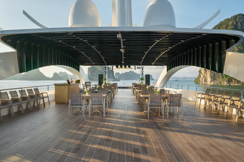 Leona Dinner Cruise – Evening Cruise in Ha Long Bay