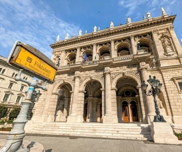 Opera House Guided Tour
