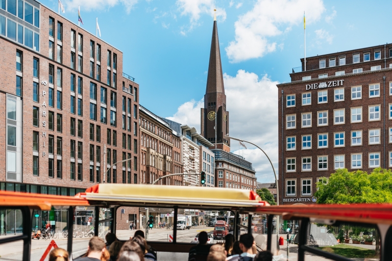 Hamburg: Kombiticket für den Hop-On/Hop-Off-Bus & BootsfahrtKombiticket: Hop-On/Hop-Off-Tour & 1-stündige Hafenrundfahrt
