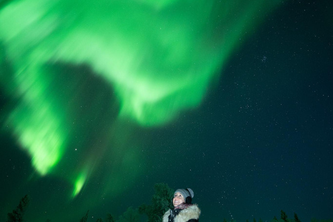 Rovaniemi: Coffee under Northern Lights & Professional Photo