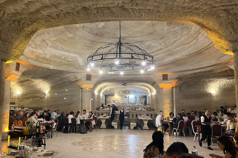 Espectáculo Nocturno Turco de Capadocia en Restaurante Cueva con CenaNoche turca sin cena/coche(Bebidas ilimitadas/Alchol)