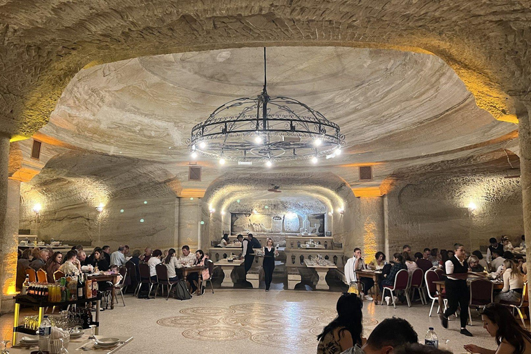 Espectáculo Nocturno Turco de Capadocia en Restaurante Cueva con CenaNoche turca sin cena/coche(Bebidas ilimitadas/Alchol)