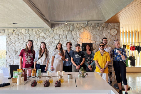 Chiang Rai:Guided Highlights Full-Day Tour-FREE LUNCH BUFFET Experience the Wonders of Chiang Rai with Free Thai Buffet