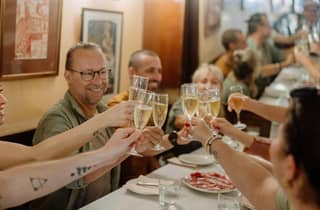 Barcelona: Tapas, Wein und Geschichte in der Altstadt