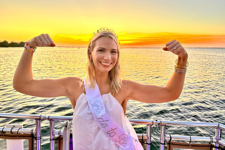 Nueva Orleans: Tour en barco Tiki privado al atardecer