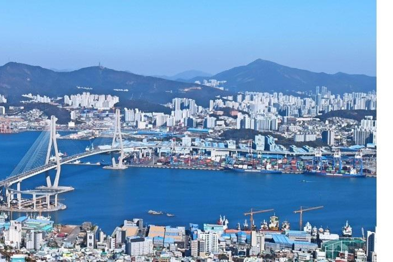 Busan: Private Tour with Songdo Cable Car Option