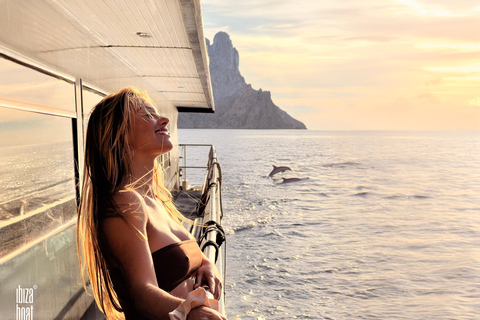 Ibiza: Full-Day Formentera Cruise with Paella and Drinks