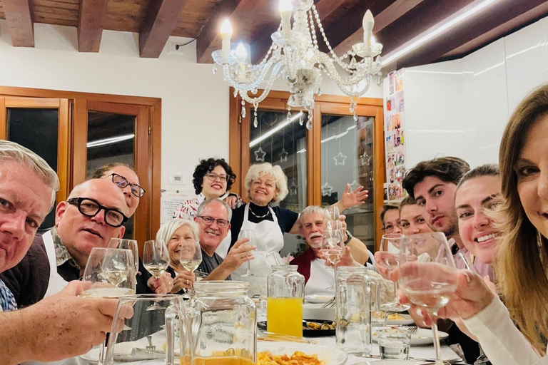 Venice: Cooking Class at Rosa’s secret garden home