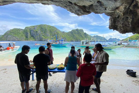 El Nido: Privétour B met Slangeneiland en Grotten