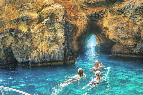 Comino: Private Blue Lagoon, Crystal Lagoon & Sea Caves Tour