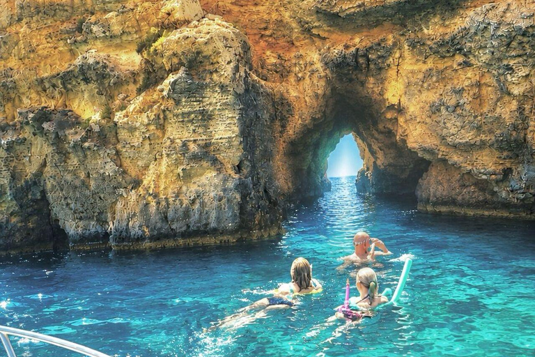 Comino: Private Blue Lagoon, Crystal Lagoon & Sea Caves Tour