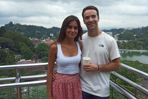 Kandy: Tuk Tuk City Tour Guide