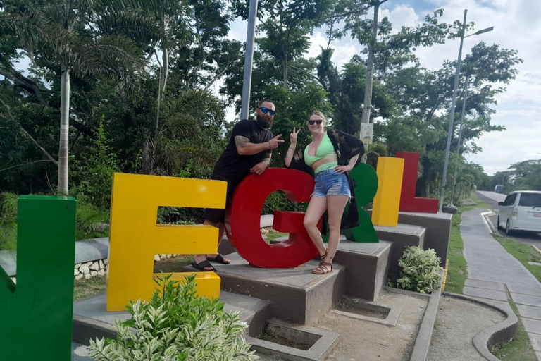 Negril: Margaritaville, Rick's Cafe, and Shopping Day Tour