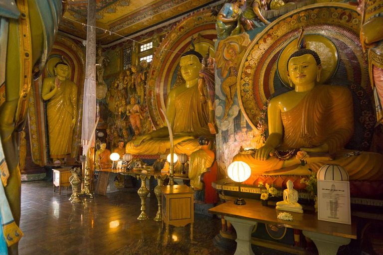 Colombo: Half-Day Spiritual Journey with Guide