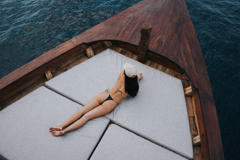 Day Trip To Komodo By Luxury Boat, Sunset & Flying Foxes