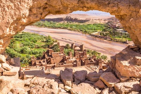 Desde Fez: Excursión inolvidable de 3 días a Marrakech por el desiertoCampamento Estándar del Desierto