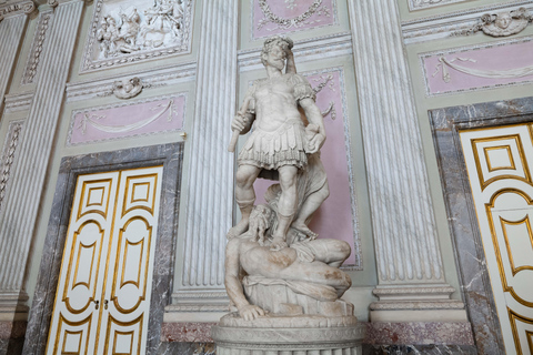 Geführte Tour durch den Königspalast von Caserta: Entdecke den Königspalast und die GärtenEnglischsprachige Tour mit Zug ab Neapel inklusive