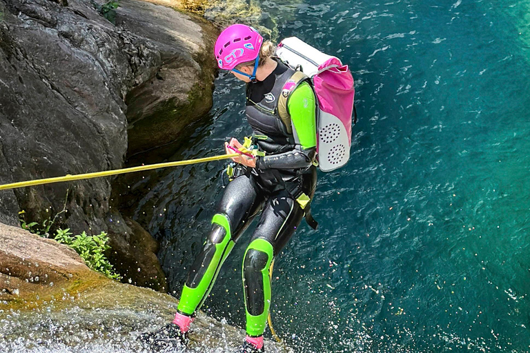 Budva: Drenostica Canyon Canyoning Adventure
