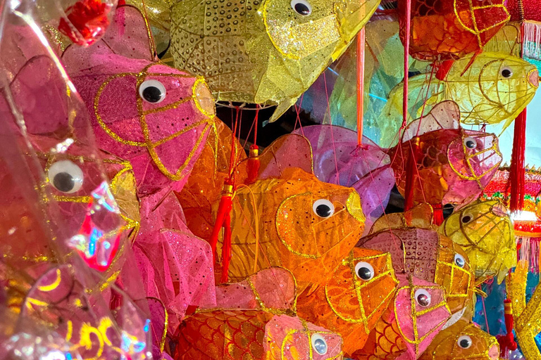 Guangzhou Night: CBD Riverwalk, Hidden Alleys & Food Tasting Spanish/ French/ Italian/ Japanese/ Korean/ Russian Guide